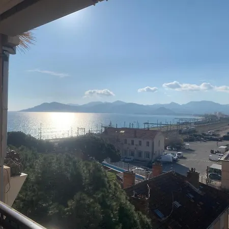 Bord De Et Commerces 588 Apartman