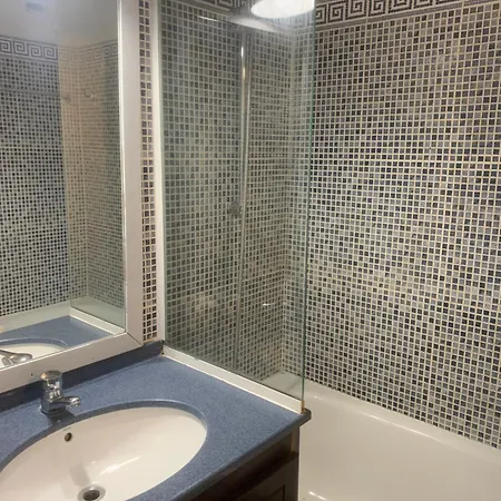 شقة Bord De Et Commerces 588