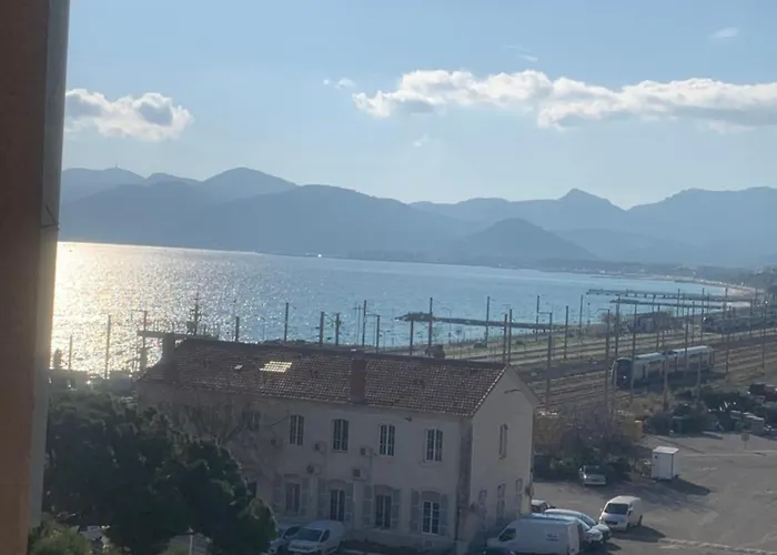 Bord De Et Commerces 588 *