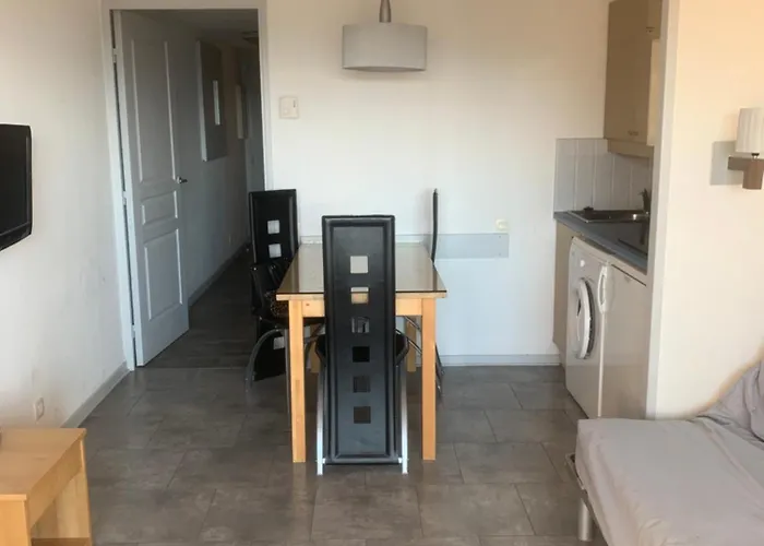 Appartement Bord De Et Commerces 588 Cannes