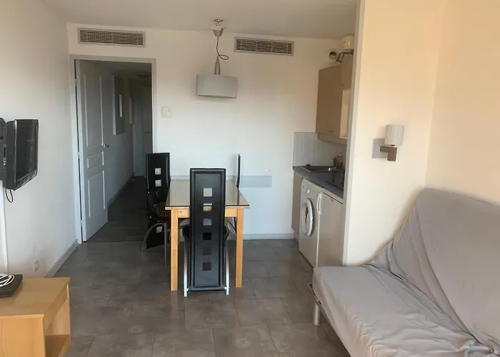 Appartement Bord De Et Commerces 588 Cannes