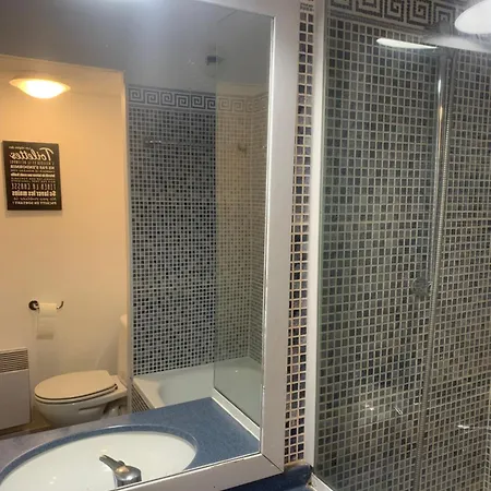 Bord De Et Commerces 588 Cannes